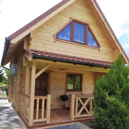 Nad Stawem W Rynie בית נופש *